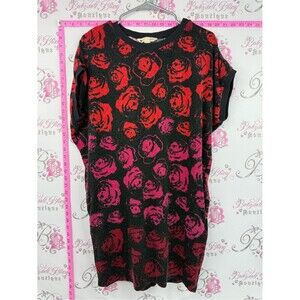 YUMI dress knit Black Knit Shift Dress with Red and Magenta Rose Print